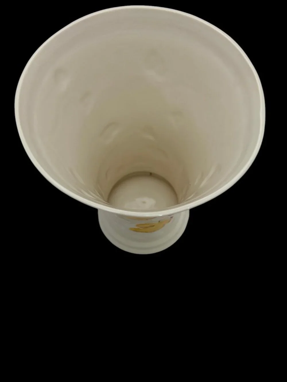 VTG Belleek Ireland Parian China Vase – Grape Vine Pattern – Ivory White Floral